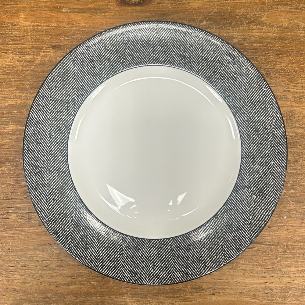 Wedgwood “Where’s Scotty?” Dinner Plate. KK147